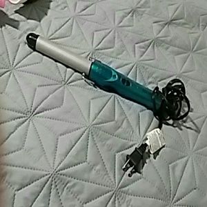 Bed head curling iron